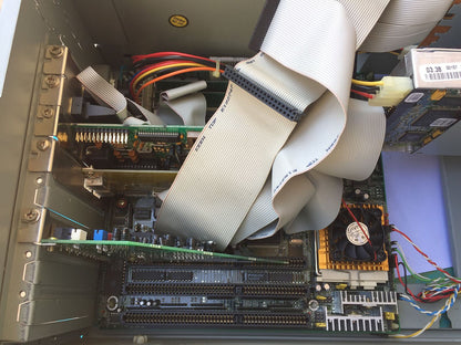Windows 98 SE Vintage Desktop Intel Pentium 133Mhz 3x Isa Seriale Parallela Socket 7