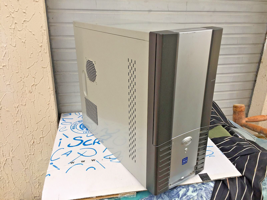 Windows 98 SE Desktop Vintage Pentium D925 3000 Mhz Retrogames Seriale Parallela