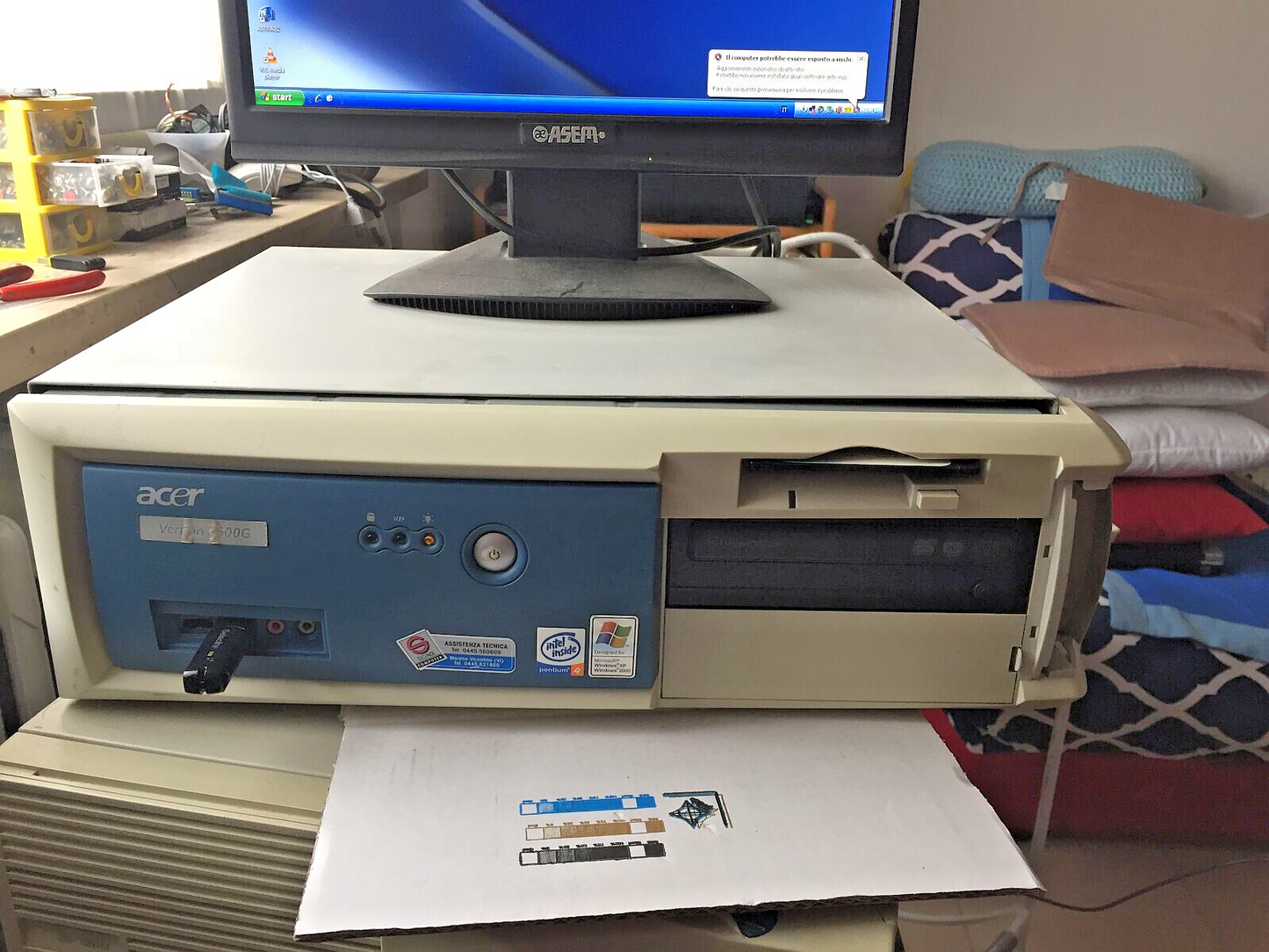 Acer Veriton VT 5600 G Intel Pentium 4 2600 Mhz 1.5 GB DDR 400 Retrogames