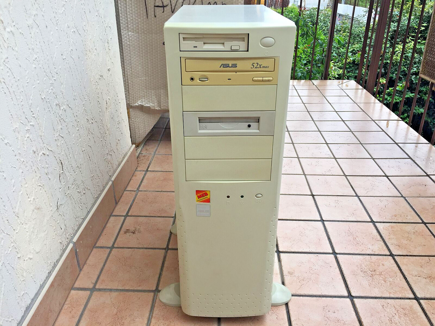 Windows 98 SE Big Tower Intel Pentium 4 2400 Mhz Retrogames 2x Seriale Parallela