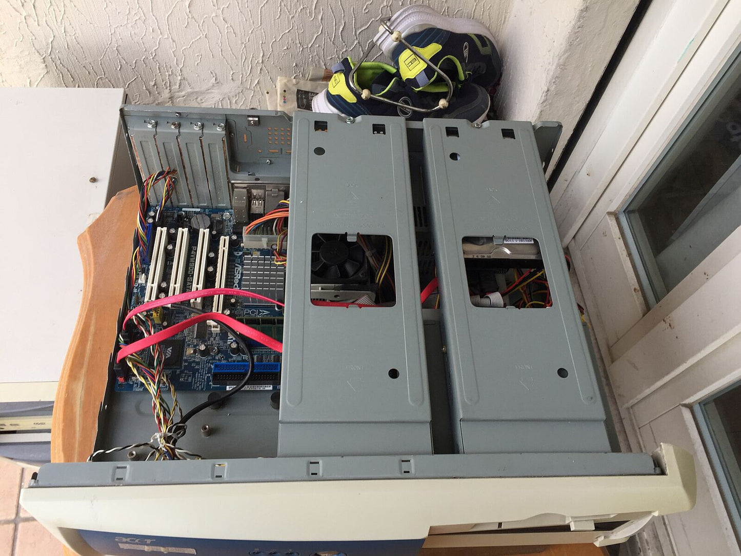 Acer Veriton VT 5600 G Intel Pentium 4 2600 Mhz 1.5 GB DDR 400 Retrogames