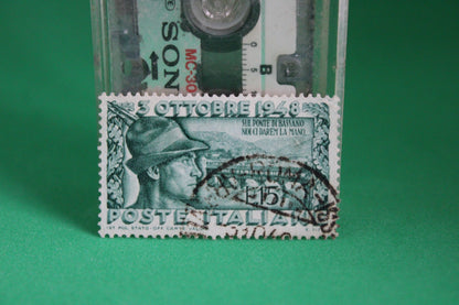 Francobollo 3 Ottobre 1948 Ponte degli Alpini Repubblica Italiana