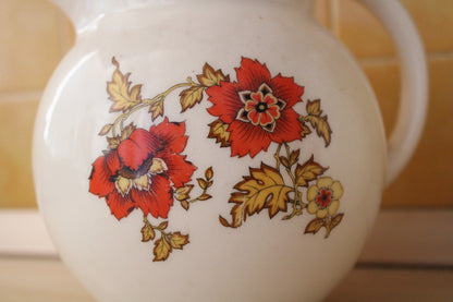 Coppia di Caraffe in Porcellana Cecoslovacchia XX° secolo Vintage Crema
