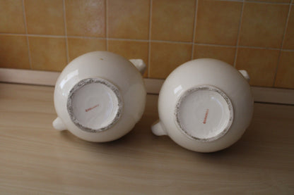 Coppia di Caraffe in Porcellana Cecoslovacchia XX° secolo Vintage Crema